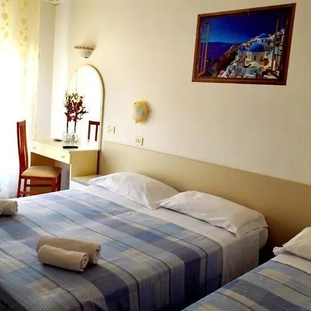 Konukevi In Guest - New Cirene Triple Economy Half Package