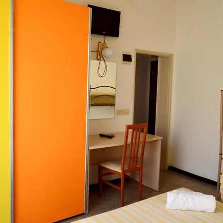 In Guest - New Cirene Triple Economy Half Package Pensjonat *